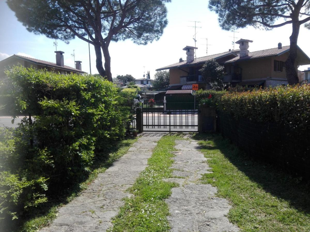 Casa Vacanza Clavel Cin Apartment Sirmione Ngoại thất bức ảnh